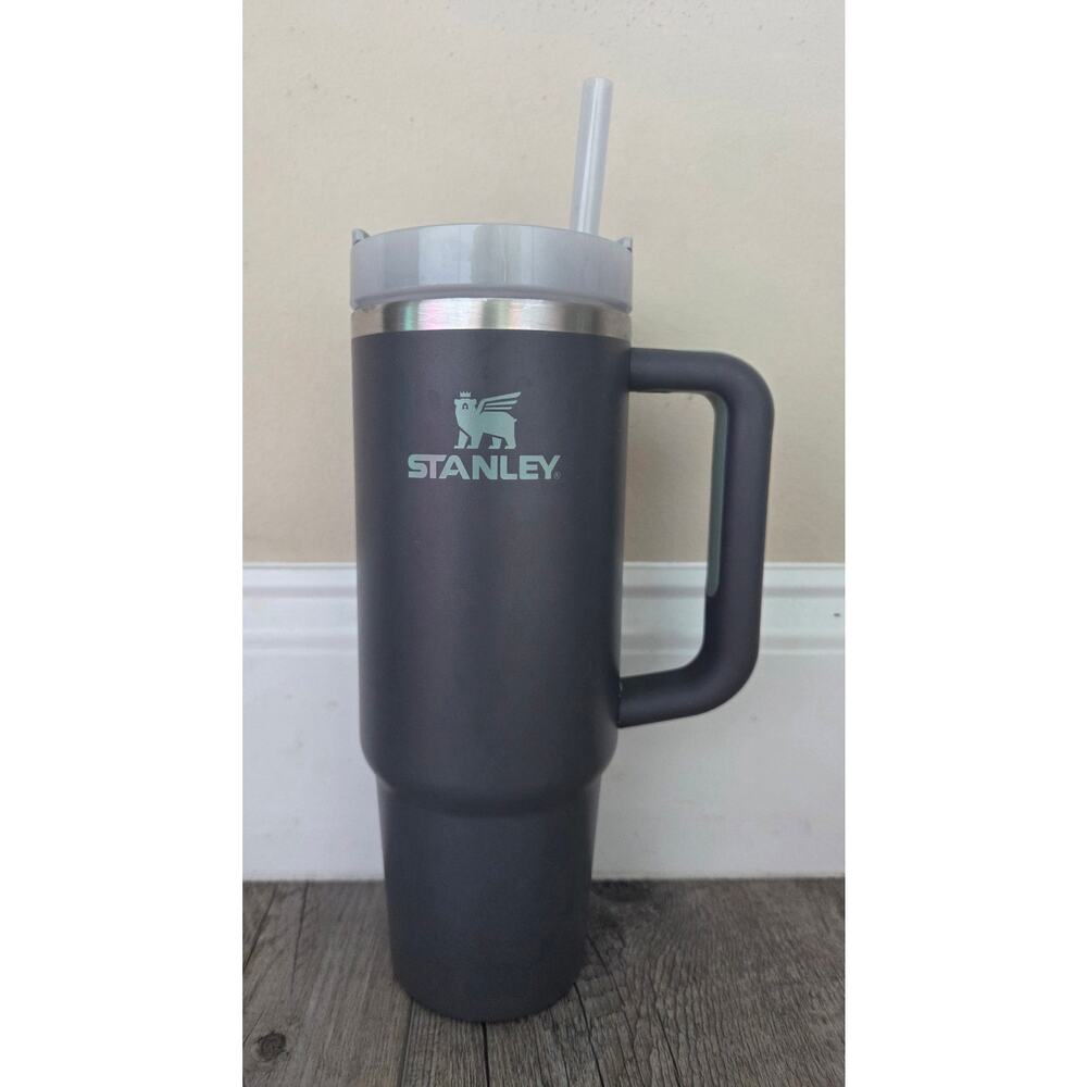 Stanley H2.0 FlowState 30oz Tumbler‎ HII Huntington Ingalls Industries Charcoal
